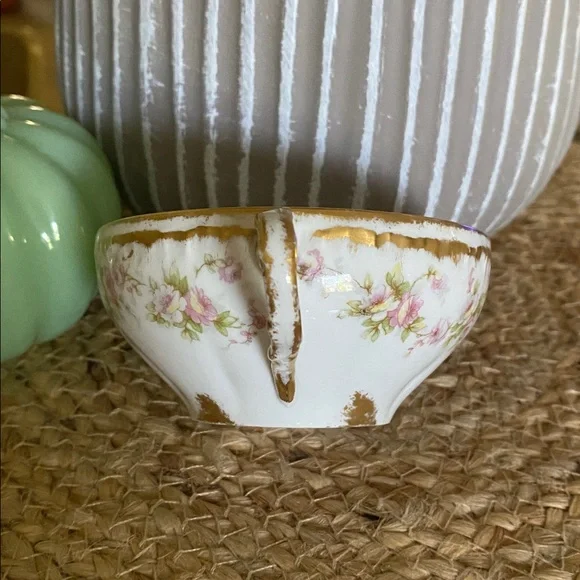 Theodore Haviland Limoges France early teacup with gold detailing - Picture 2 of 5